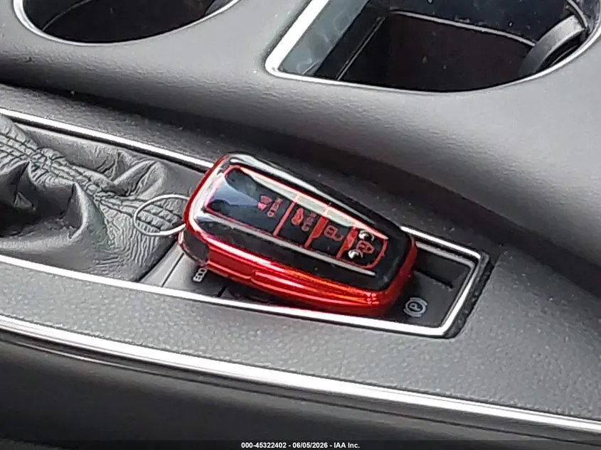 2019 TOYOTA AVALON XLE