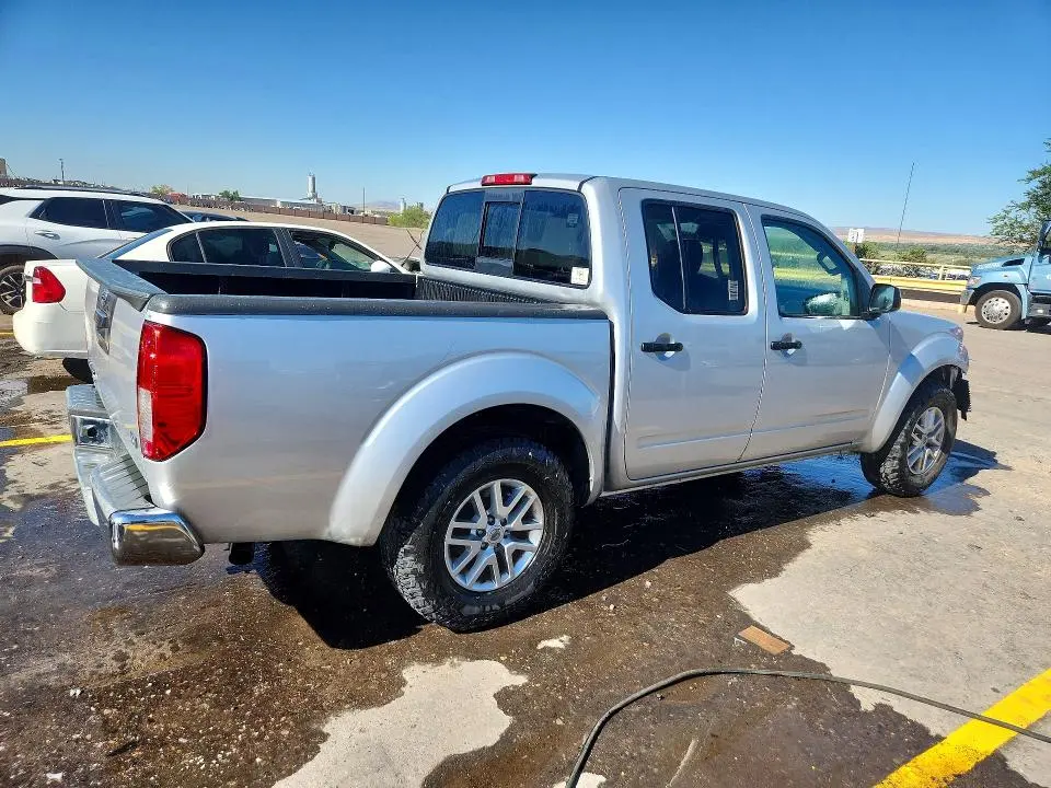 2014 NISSAN FRONTIER SV  