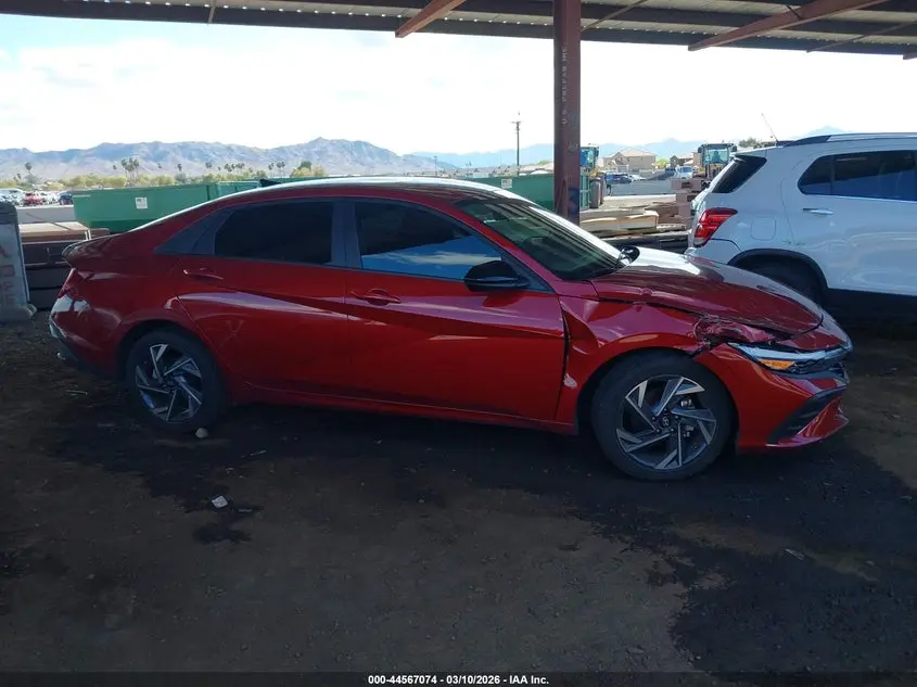 2025 HYUNDAI ELANTRA SEL SPORT