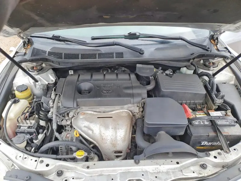 2011 TOYOTA CAMRY SE  