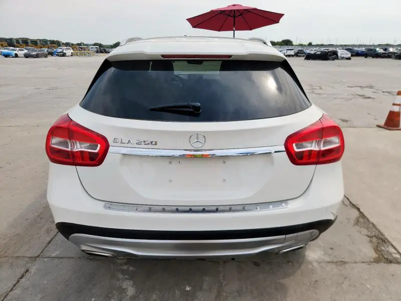 2016 MERCEDES-BENZ GLA 250  