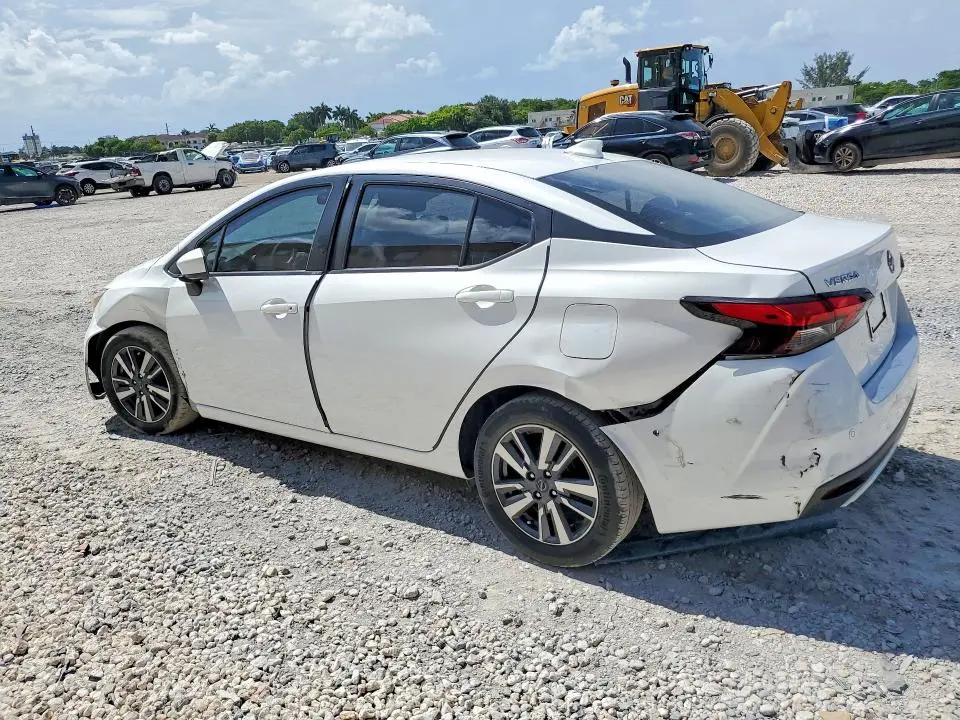 2024 NISSAN VERSA SV  
