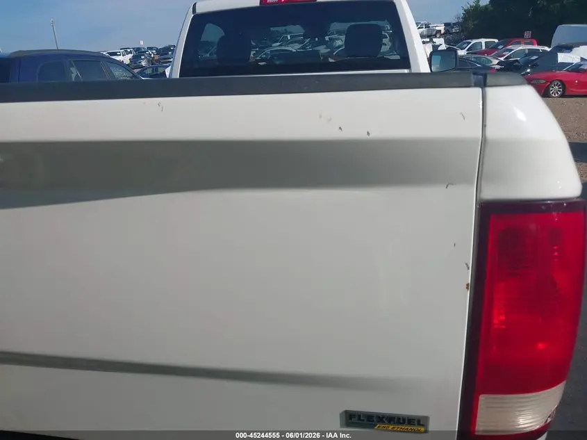 2019 RAM 1500 CLASSIC TRADESMAN  4X2 8' BOX