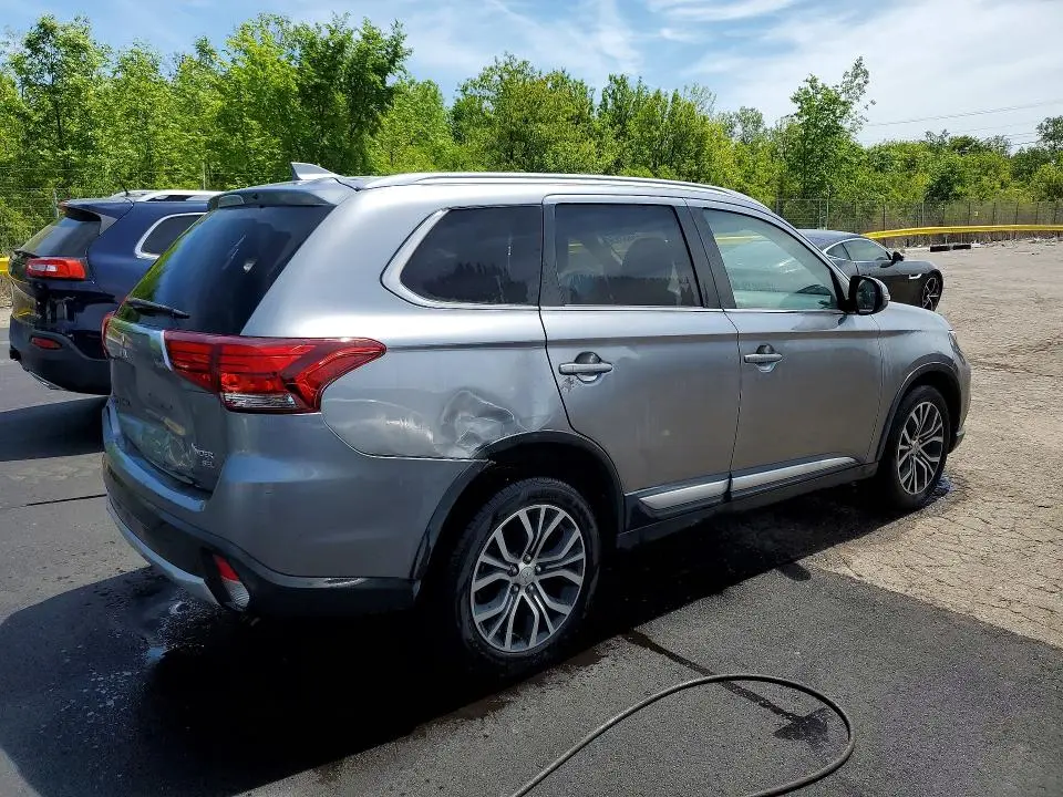 2018 MITSUBISHI OUTLANDER SE  