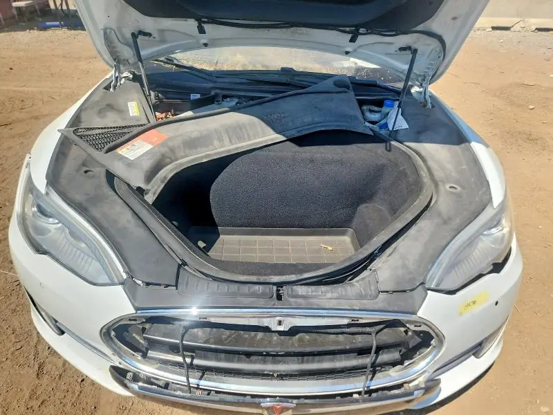 2015 TESLA MODEL S 70D  