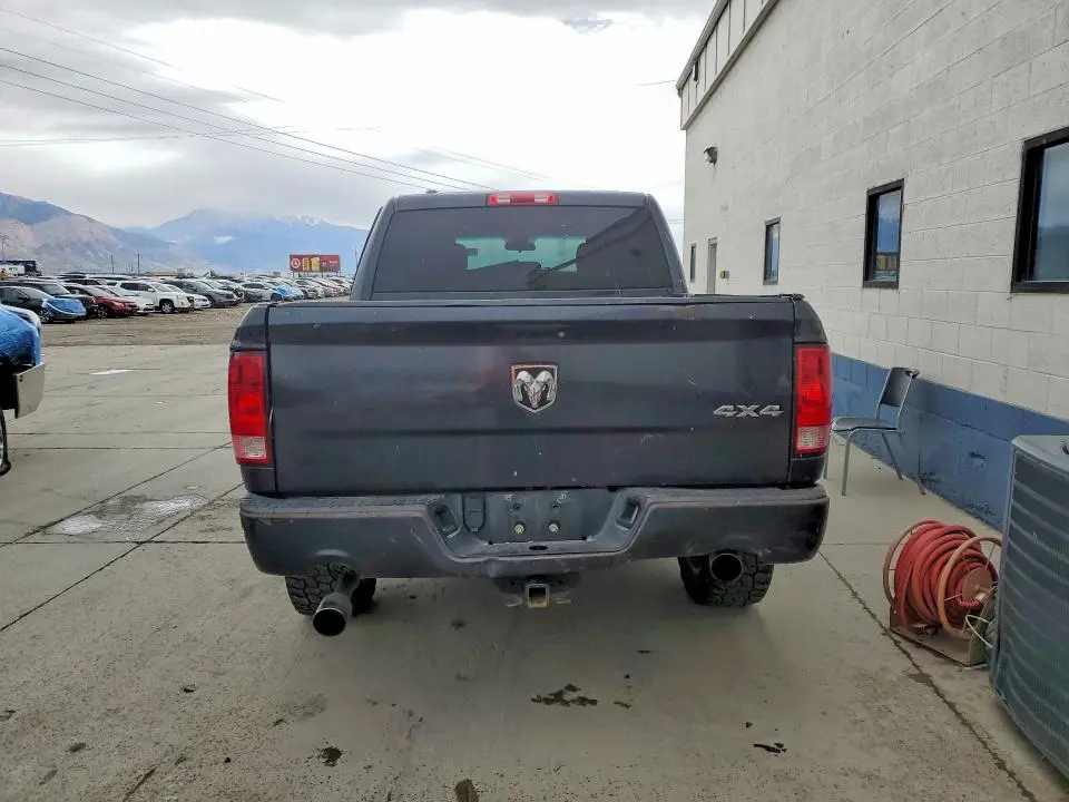 2014 RAM 1500 ST  