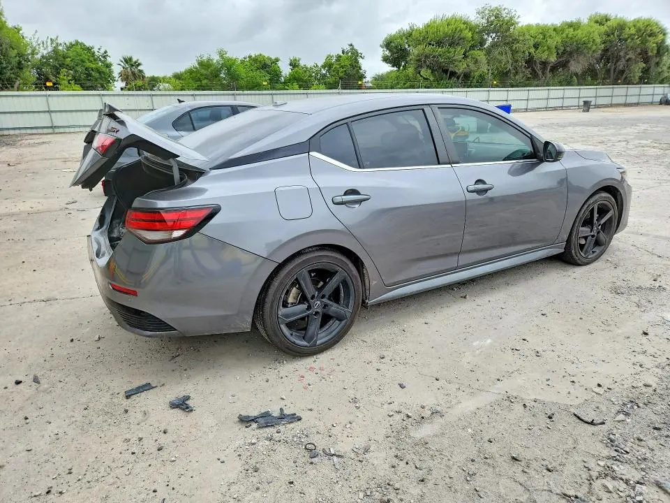 2024 NISSAN SENTRA SR  