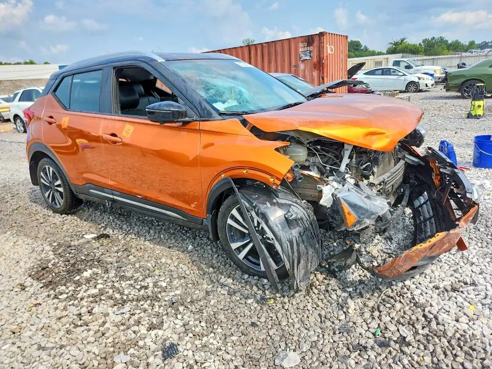 2019 NISSAN KICKS SR  