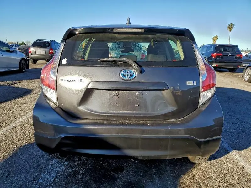 2017 TOYOTA PRIUS C   