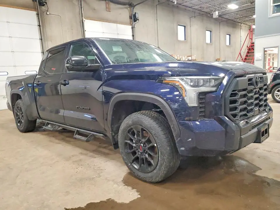 2026 TOYOTA TUNDRA CREWMAX LIMITED  