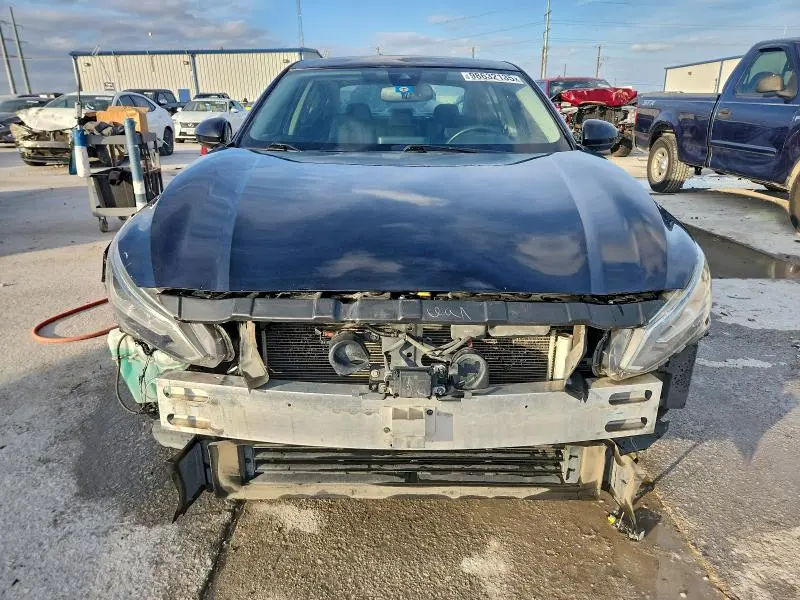 2019 NISSAN ALTIMA SV  