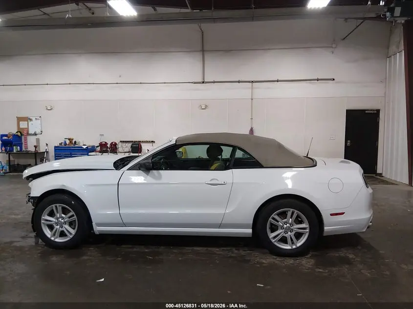 2014 FORD MUSTANG V6
