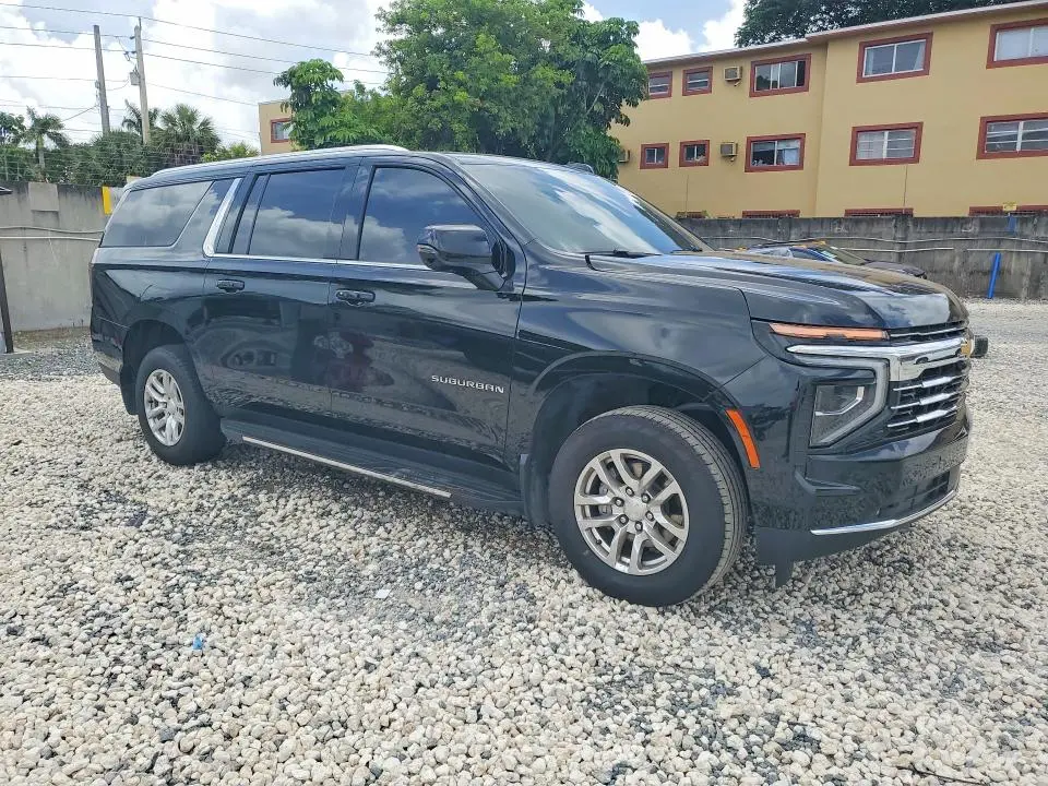 2025 CHEVROLET SUBURBAN C1500 LT  