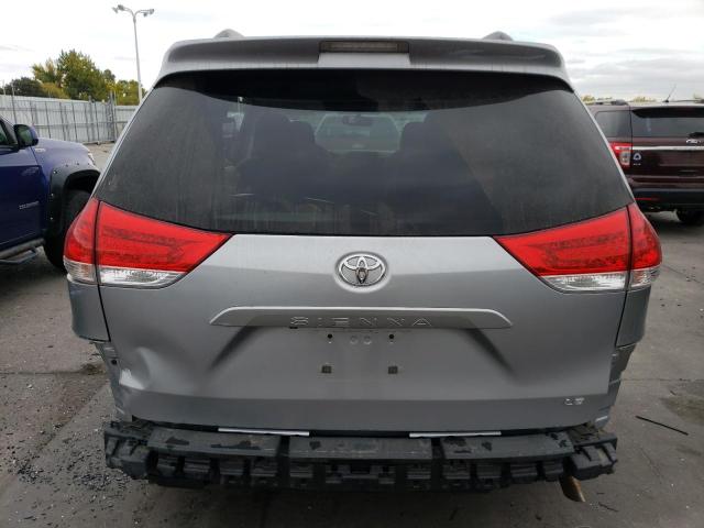 2014 TOYOTA SIENNA LE