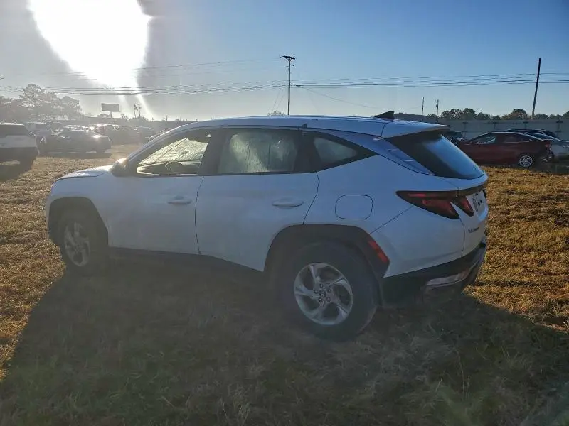 2022 HYUNDAI TUCSON SE  