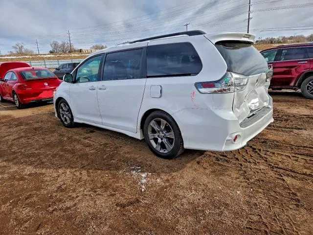 2014 TOYOTA SIENNA SE 8-PASSENGER  