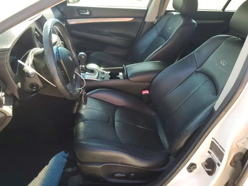 2011 INFINITI G37 BASE  