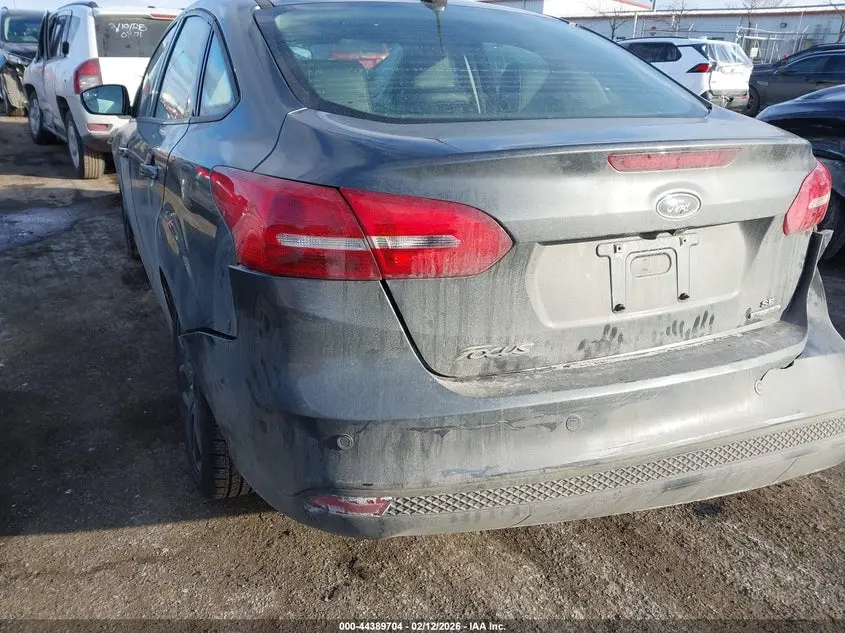 2016 FORD FOCUS SE