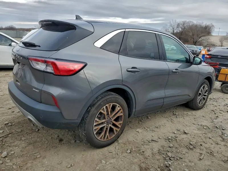 2022 FORD ESCAPE SEL  
