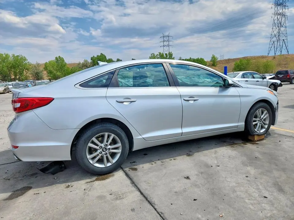 2017 HYUNDAI SONATA SE  