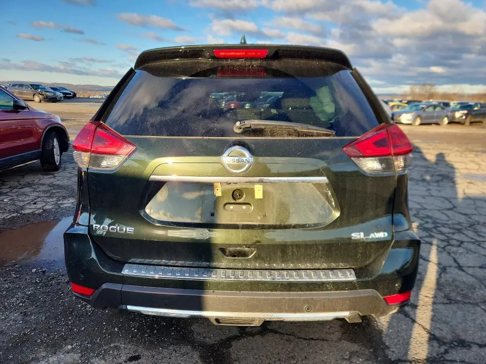 2019 NISSAN ROGUE SL  