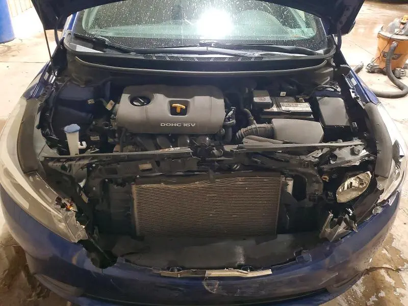 2017 KIA FORTE LX  