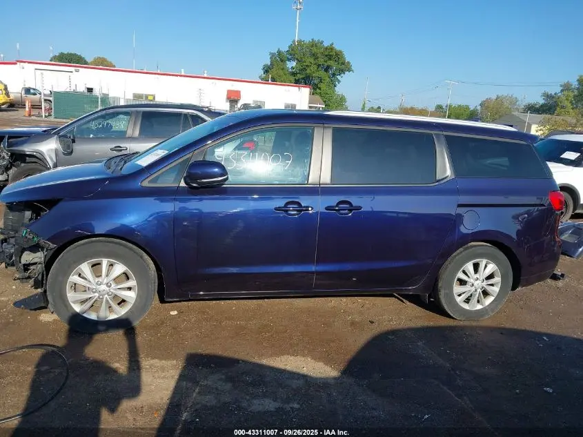 2018 KIA SEDONA LX