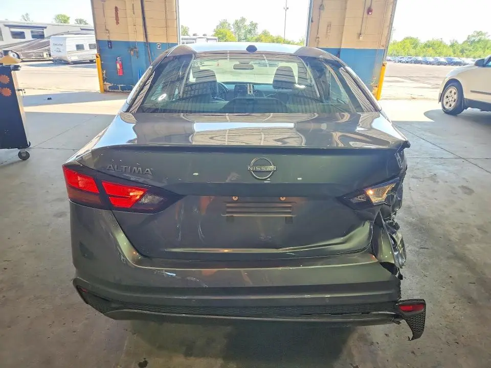 2025 NISSAN ALTIMA SV  