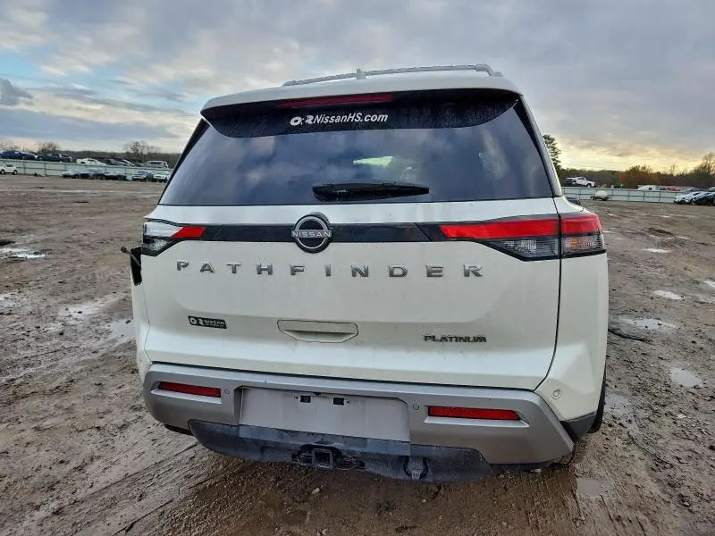 2023 NISSAN PATHFINDER PLATINUM  