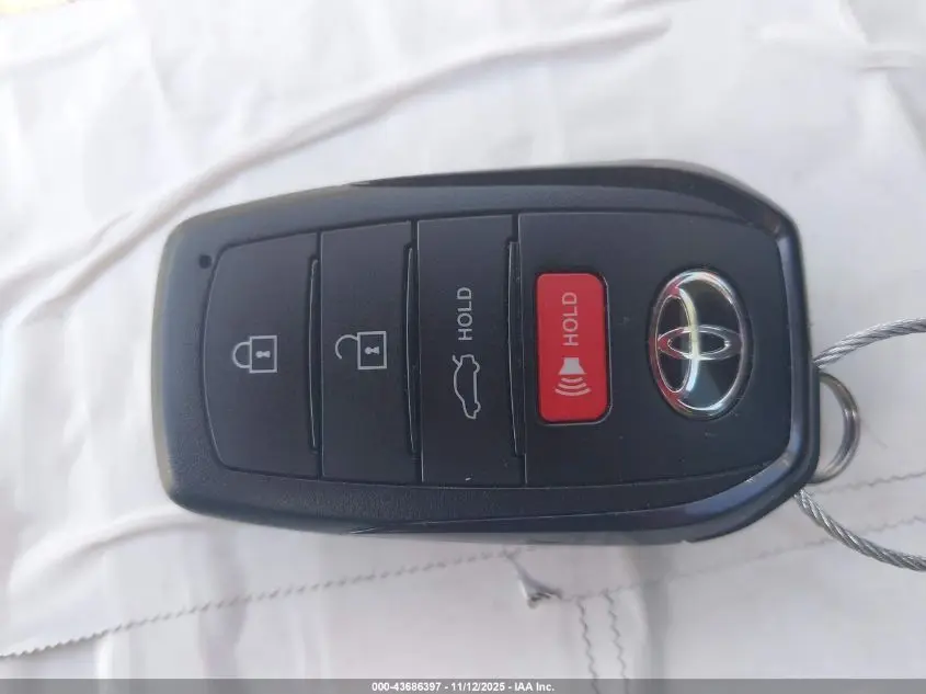 2025 TOYOTA CAMRY XSE