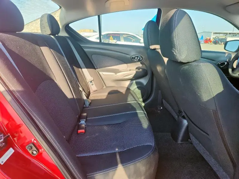 2015 NISSAN VERSA S  