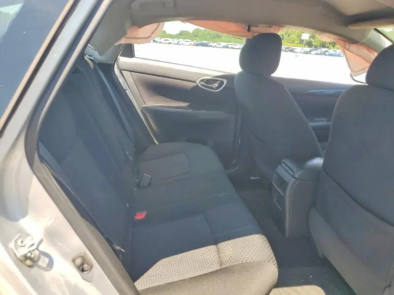 2016 NISSAN SENTRA SR  