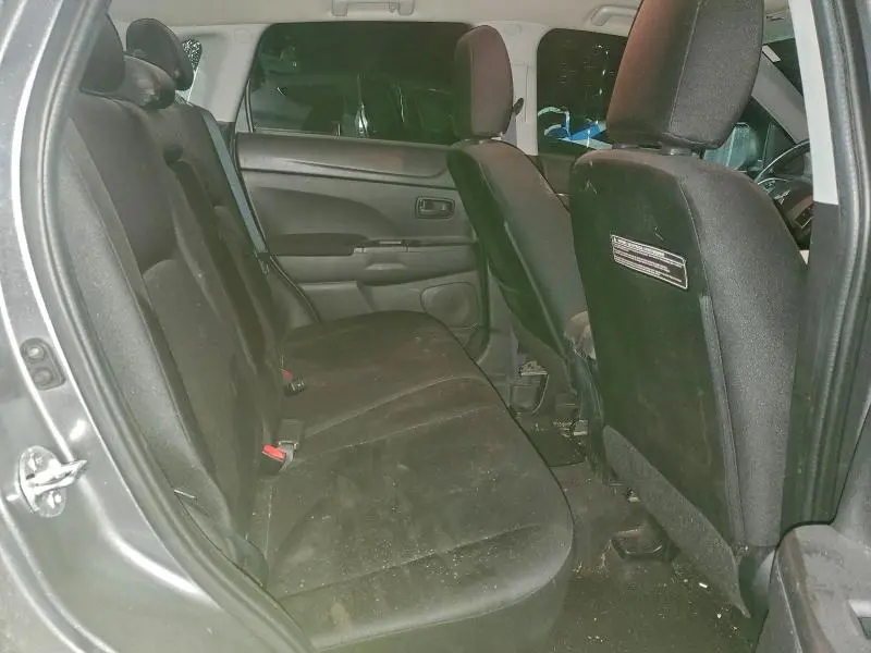 2015 MITSUBISHI OUTLANDER SPORT ES  