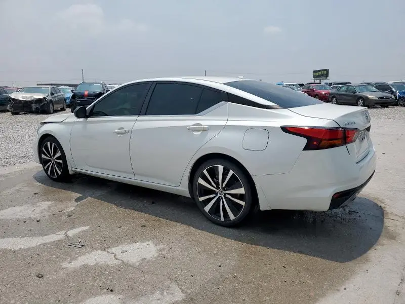 2019 NISSAN ALTIMA SR  