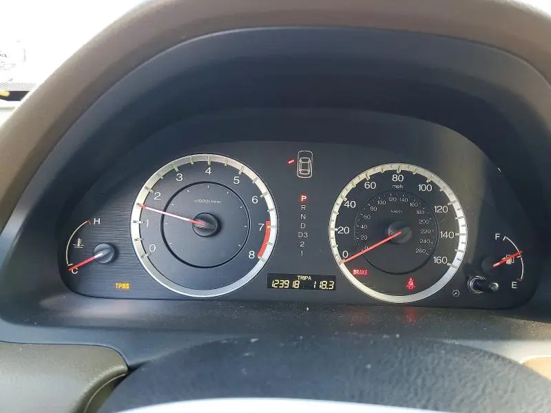 2010 HONDA ACCORD LX  
