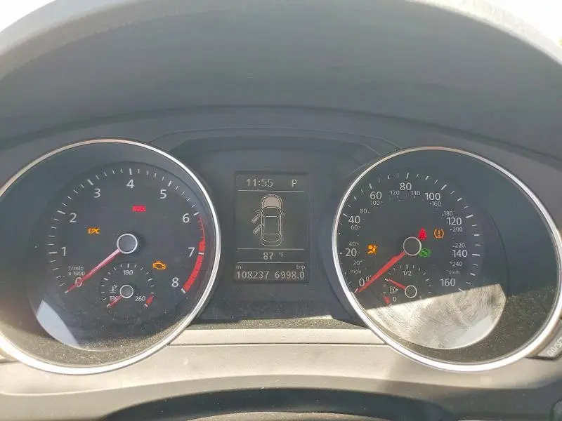 2017 VOLKSWAGEN JETTA SE  