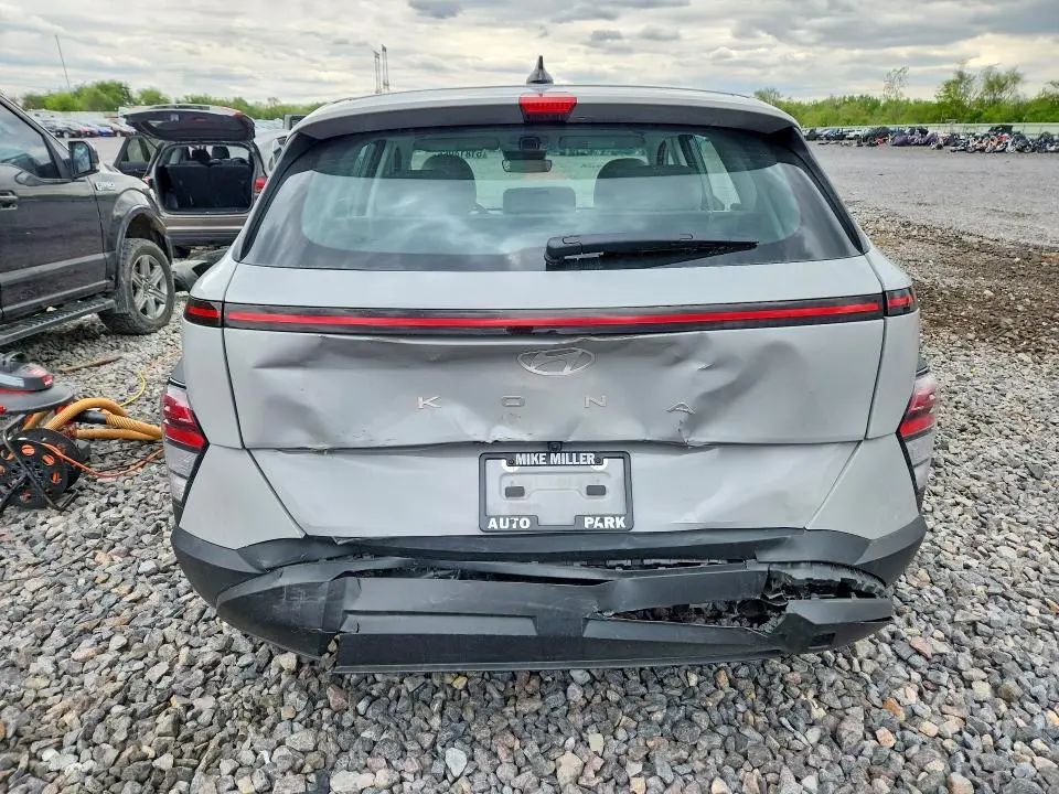 2026 HYUNDAI KONA SE  