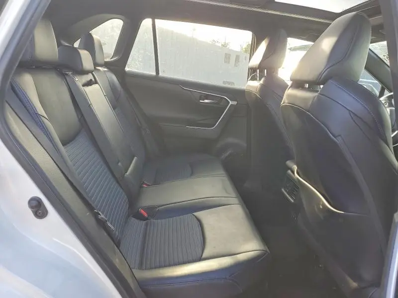 2021 TOYOTA RAV4 XSE  