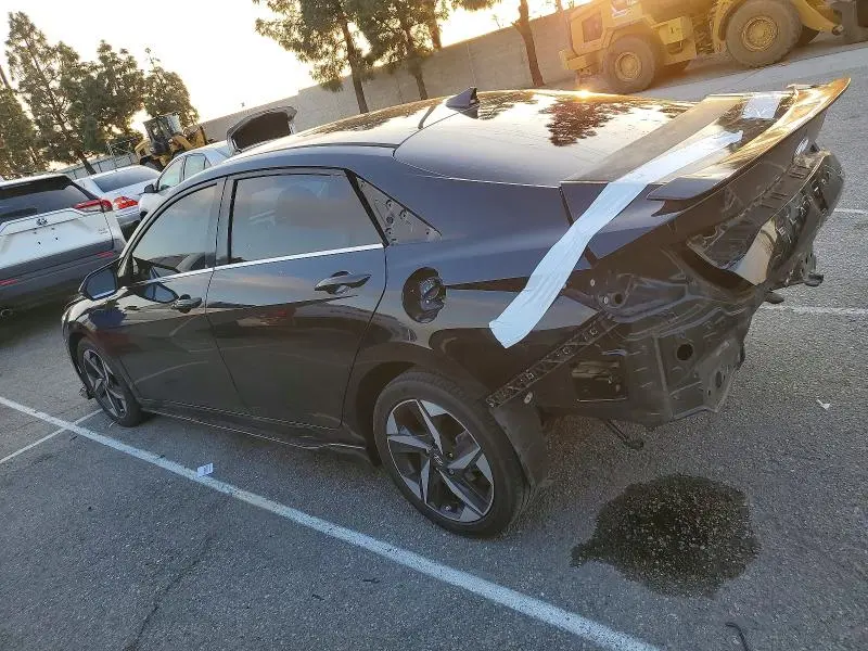 2022 HYUNDAI ELANTRA   