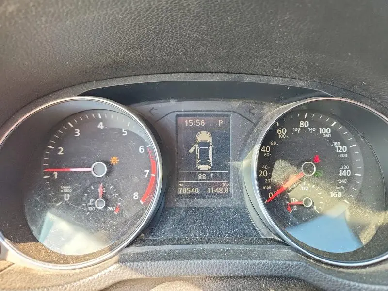 2016 VOLKSWAGEN PASSAT SE  