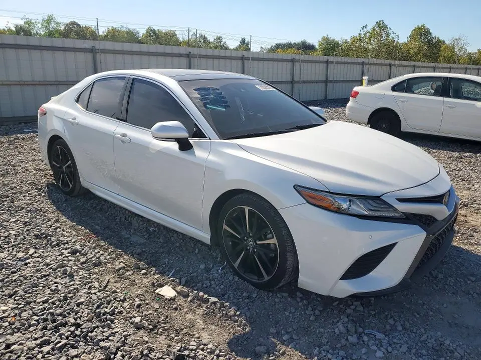2018 TOYOTA CAMRY XSE  