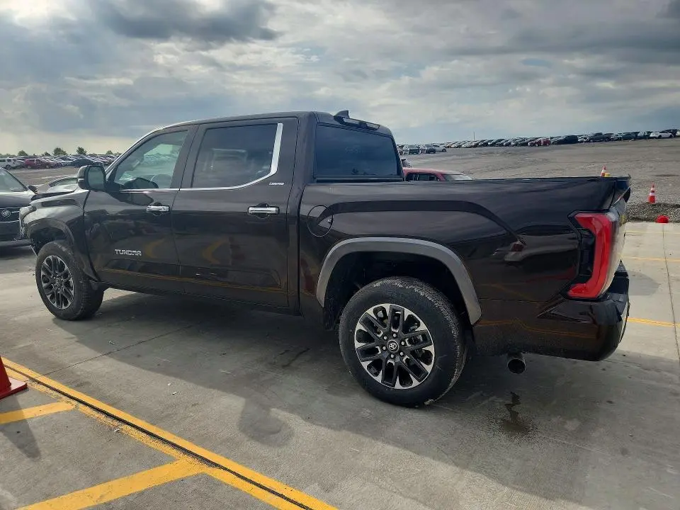 2025 TOYOTA TUNDRA CREWMAX LIMITED  