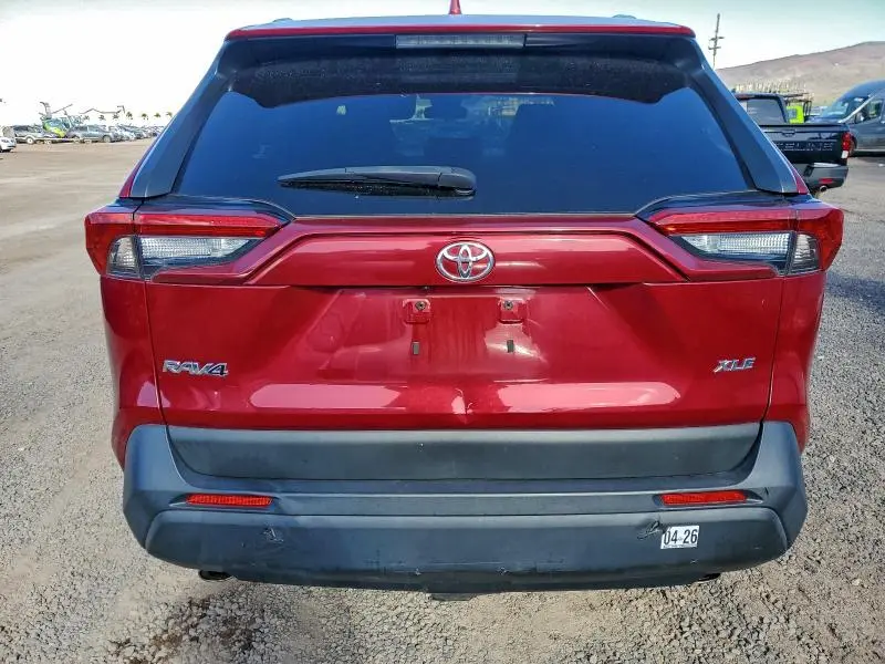 2022 TOYOTA RAV4 XLE  