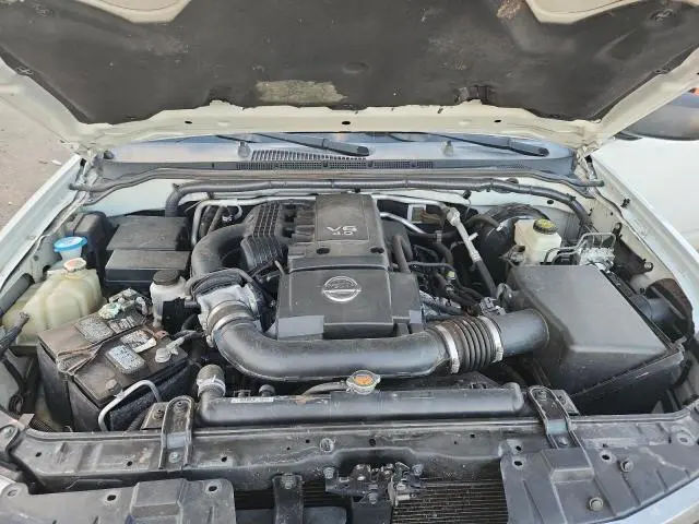 2017 NISSAN FRONTIER SV  