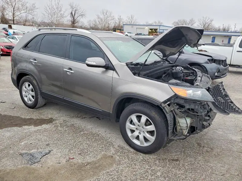 2013 KIA SORENTO LX  