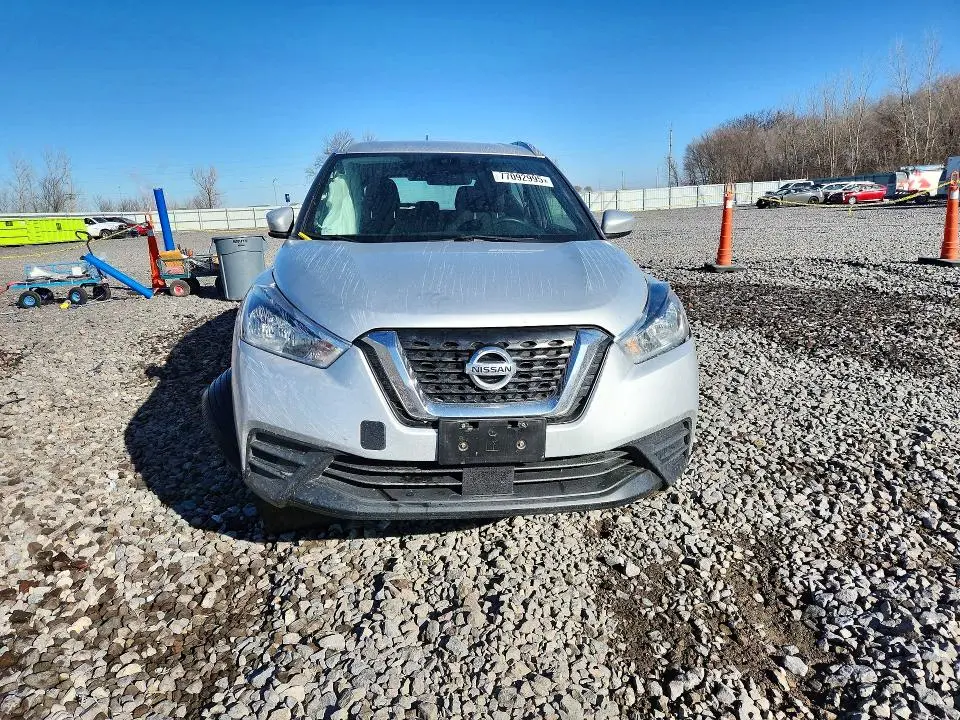 2020 NISSAN KICKS SV  