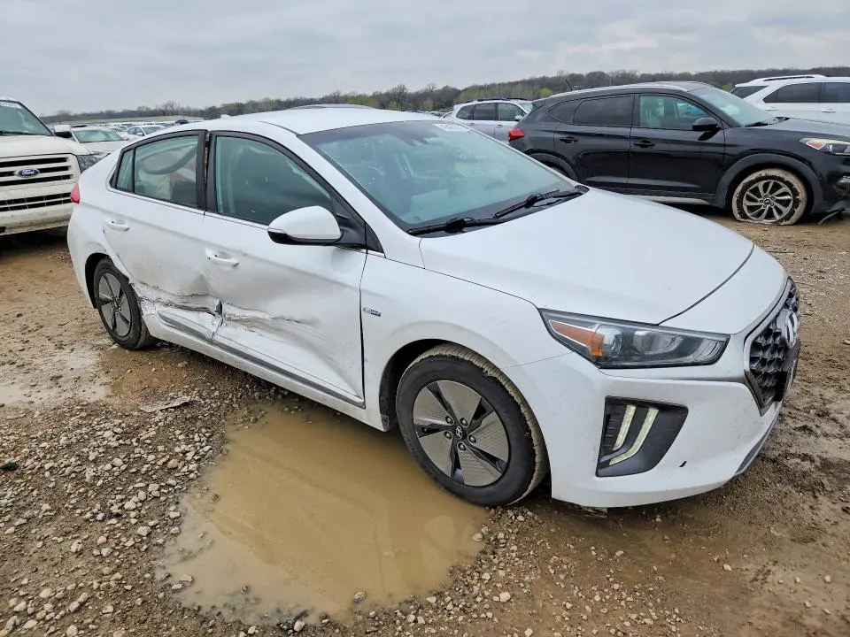 2020 HYUNDAI IONIQ SE  