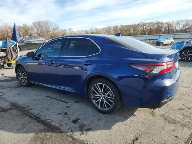 2023 TOYOTA CAMRY XLE  