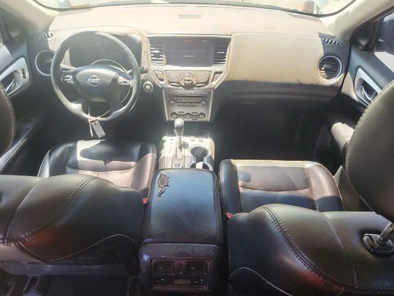 2017 NISSAN PATHFINDER SL  