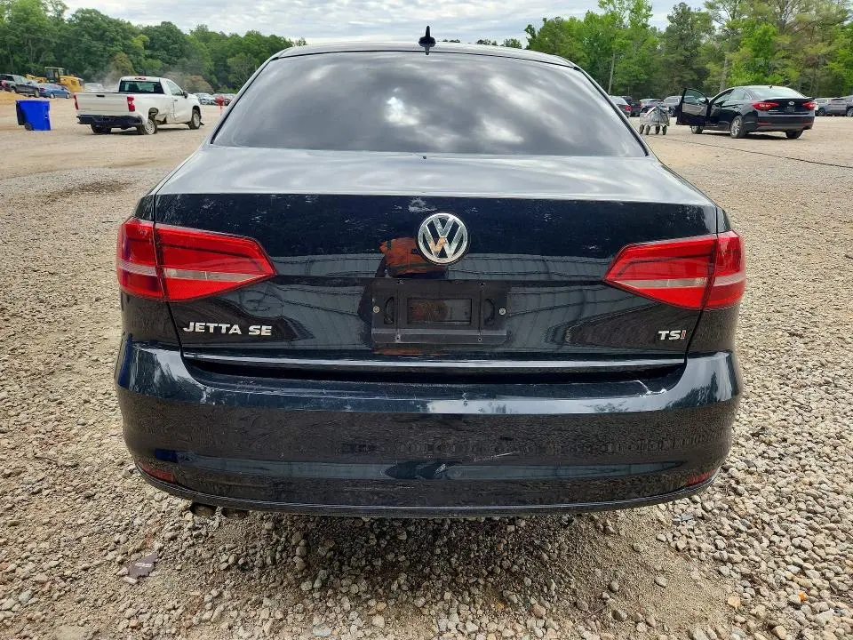 2015 VOLKSWAGEN JETTA SE  